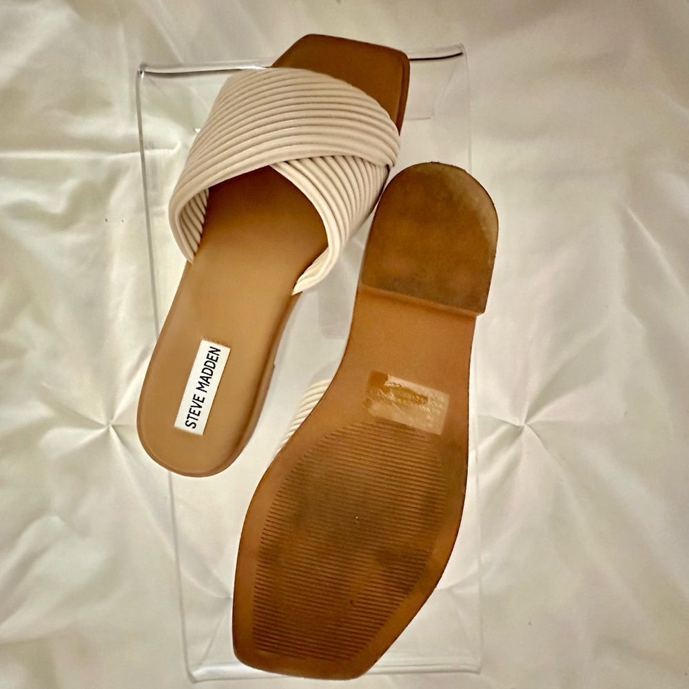 Steve Madden Cream Cross-Rib Slide Sandals - Picture 2 of 2
